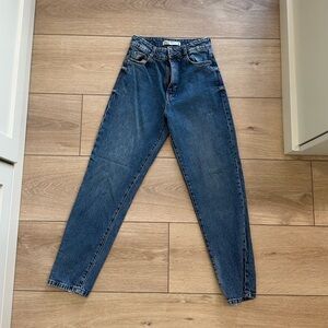 Zara high Waisted straight leg- size 2